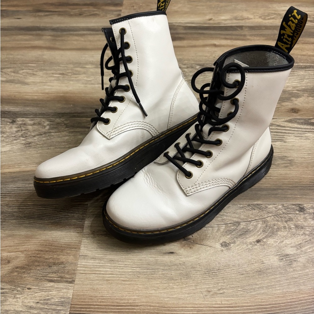 Women’s Doc Martens